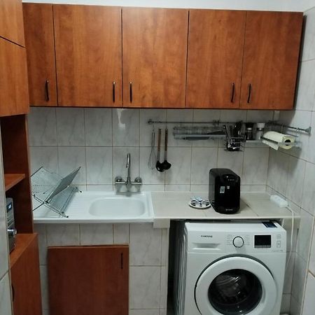Chic Apartment Piteşti Exterior foto